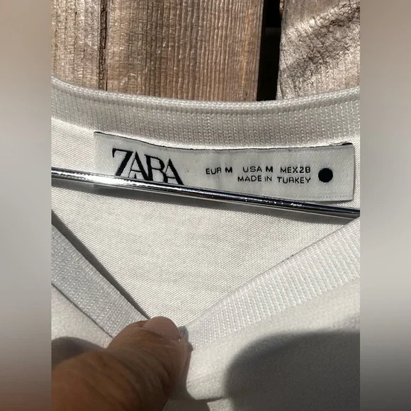 Zara women’s blouse - Picture 7 of 8